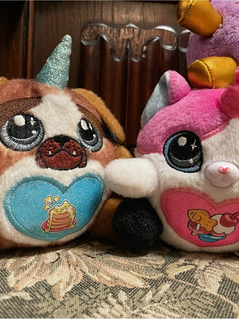 7 Zuru Rainbocorns small plush